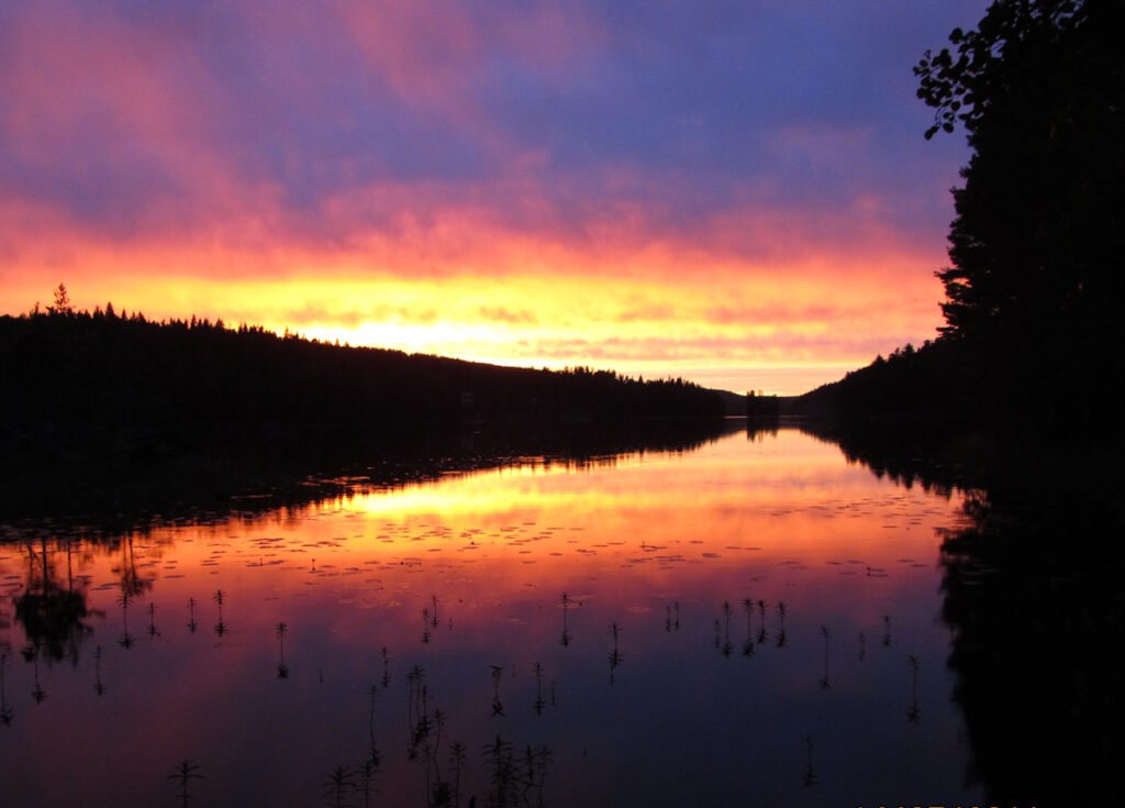 Abendrot am See Sverdlång in Dalsland am 14.07.2011