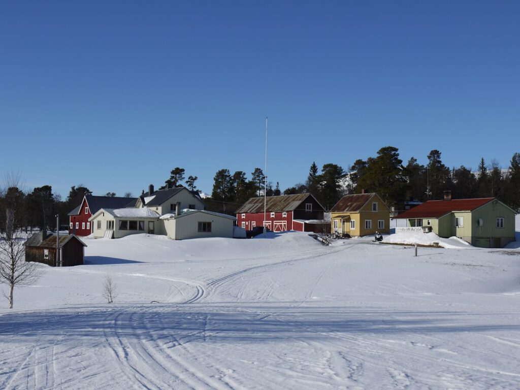 Das Dorf Valdalen in der Femundsmarka ist der westlichste Punkt des gespurten Loipensystems von Grövelsjön (11.03.2015)