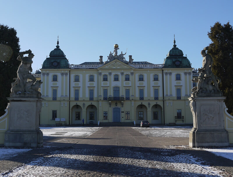 Der im 17. Jahrhundert erbaute barocke Branicki-Palast befindet sich im Osten des historischen Stadtzentrums der Stadt Białystok (23.11.2024).