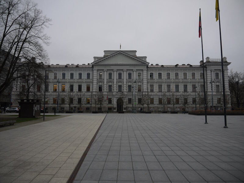 Das Gebäude aus dem Jahre 1899 in Vilnius, in dem sich das „Museum der Okkupationen und der Freiheitskämpfe“, befindet, das als „KGB-Museum“ bekannt ist. (12.11.2024)