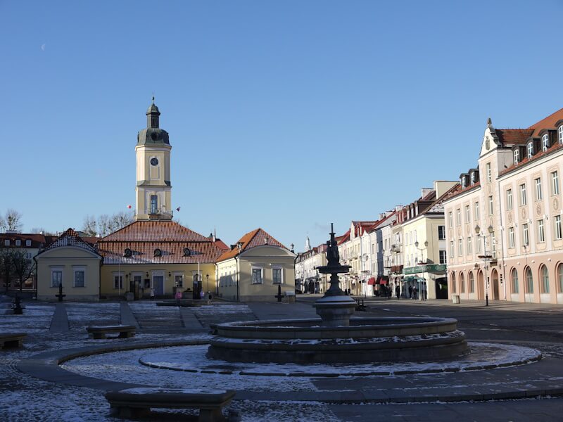 Ber Rathausplatz der Stadt Białystok am 23.11.2024.