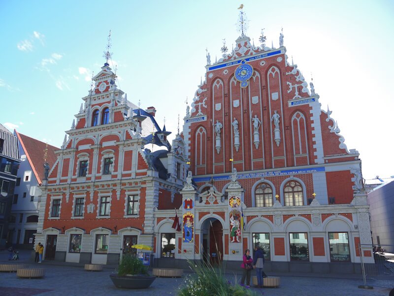 Das Schwarzhäupterhaus in der Hansestadt Riga am 29.09.2024