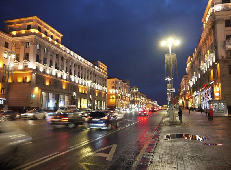 Die bedeutendste Straße im Stadtzentrum von Minsk ist der Unabhängigkeitsprospekt (Praspekt Niezalieznasci), und dieser erstreckt sich vom Hauptbahnhof Richtung Nordosten durch das gesamte Stadtzentrum. (18.11.2024)